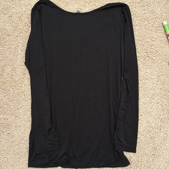 Soft black Uniqlo long sleeves blouse - Picture 5 of 5